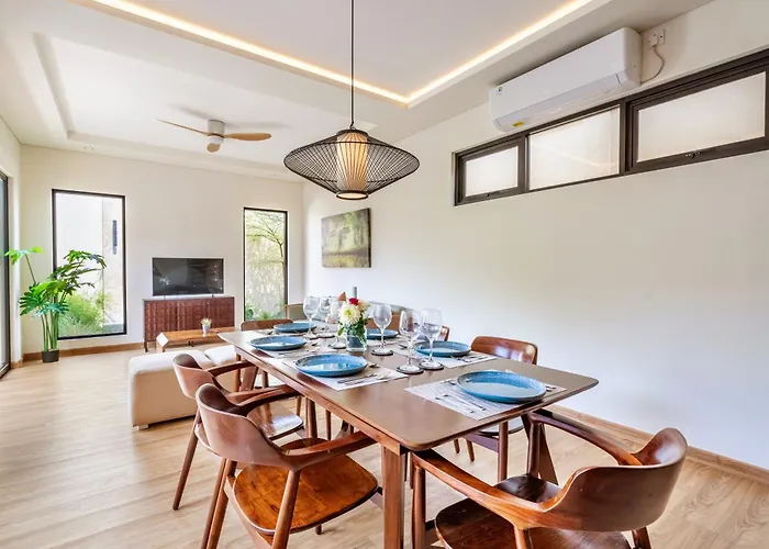 Oasis Residences - Two Modern 3-br With Private Pools & Fast Wifi فيلة سانور